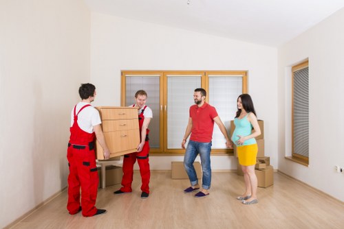 Flexible man and van transport in Hornchurch for furniture and boxes