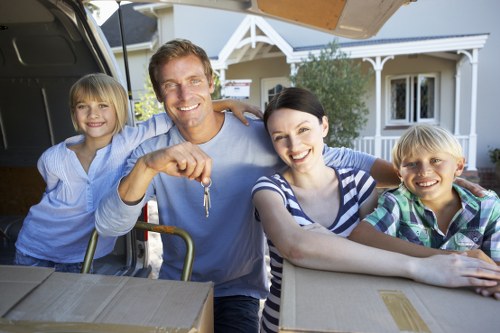 Flexible van hire support for house and flat removals
